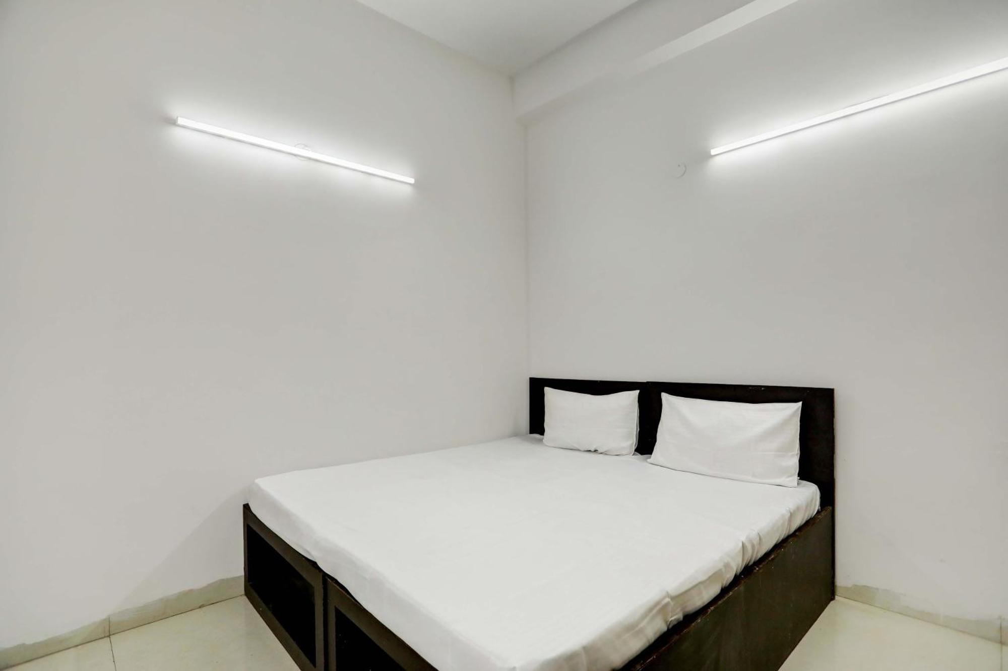 Aashiyana Homes New Delhi Exterior photo
