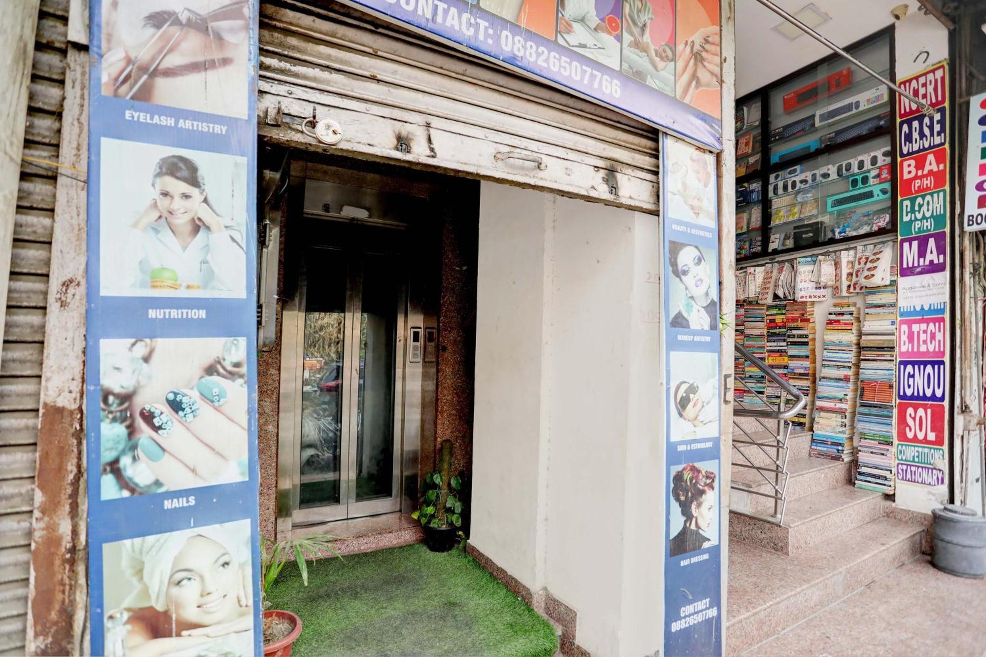 Aashiyana Homes New Delhi Exterior photo